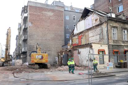 Srušena je zgrada na uglu Đorđićeve i Petrinjske koja je bila simbol zagrebačkog potresa