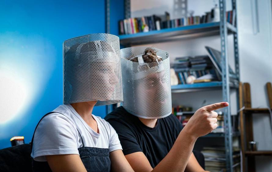 Nije Misha jedini: Ovi glazbenici skrivali su svoja lica! Devito od početka karijere ima fantomku