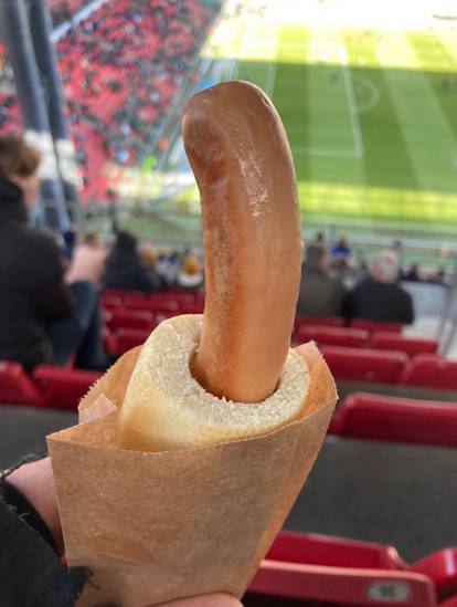 FOTO Što se jede na stadionima diljem svijeta? U Njemačkoj su u ponudi krumpirići s Nutellom...