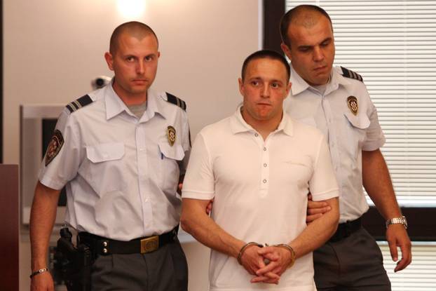 ARHIVA - 2010. Split: Cviku 8 godina i 3 mjeseca za dilanje droge na Kor?uli