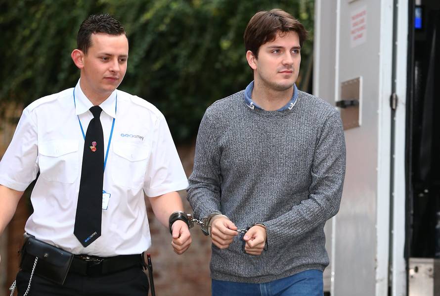 Daryll Rowe arrives at Lewes Crown Court this morning 15th November, 2017. Rowe is accused of deliberately trying to infect ten male lovers with HIV. He is charged with four counts of grievous bodily harm with intent and six charges of attempting to cause