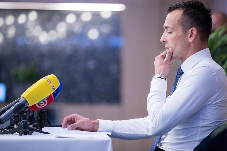 Rijeka: Ivan Bebek održao konferenciju za medije povodom otvaranja disciplinskog postupka HNS-a