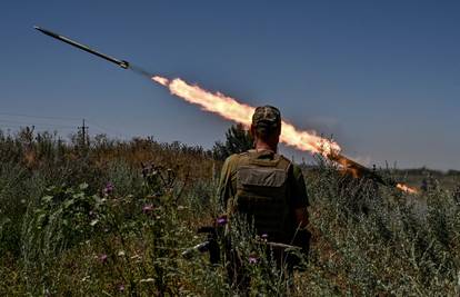 Ukrajini stigle kazetne bombe iz SAD-a: 'To može radikalno promijeniti situaciji na bojišnici'