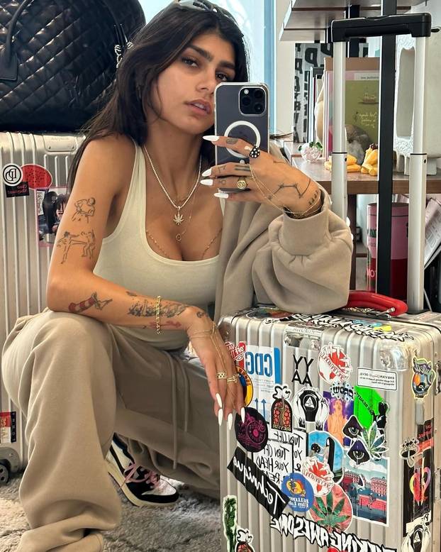 FOTO Znate li čime se sad bavi Mia Khalifa? Nije za prepoznati!