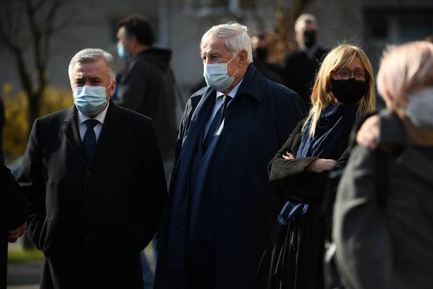 Sprovod velikana hrvatskog nogometa Zlatka Kranjčara na zagrebačkom groblju Mirogoj