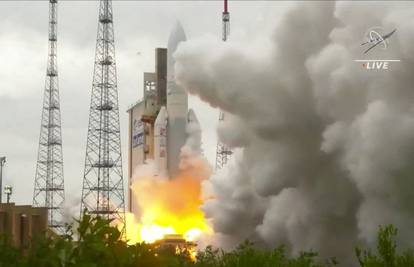 Europska raketa sa satelitima poletjela u svoju zadnju misiju