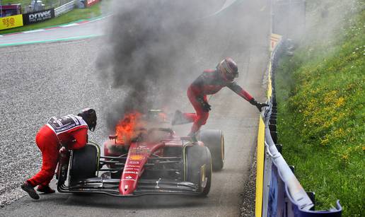 Drama u Austriji: Sainz iskakao iz gorućeg bolida, Leclerc slavio!