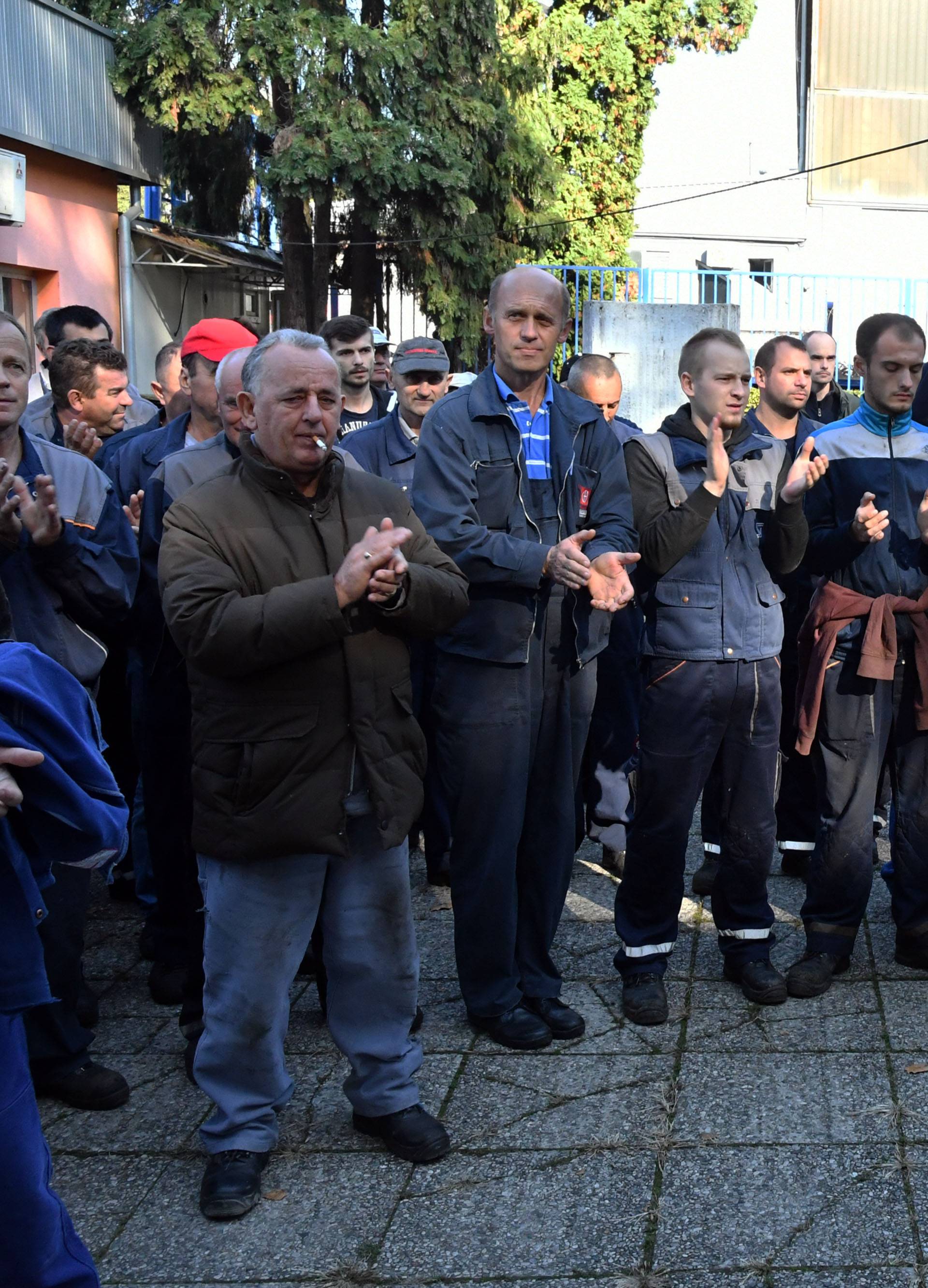 Prosvjedovali su radnici Đure Đakovića: 'Ovo nismo zaslužili'