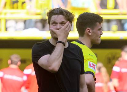 Bundesliga - Borussia Dortmund v 1. FSV Mainz 05