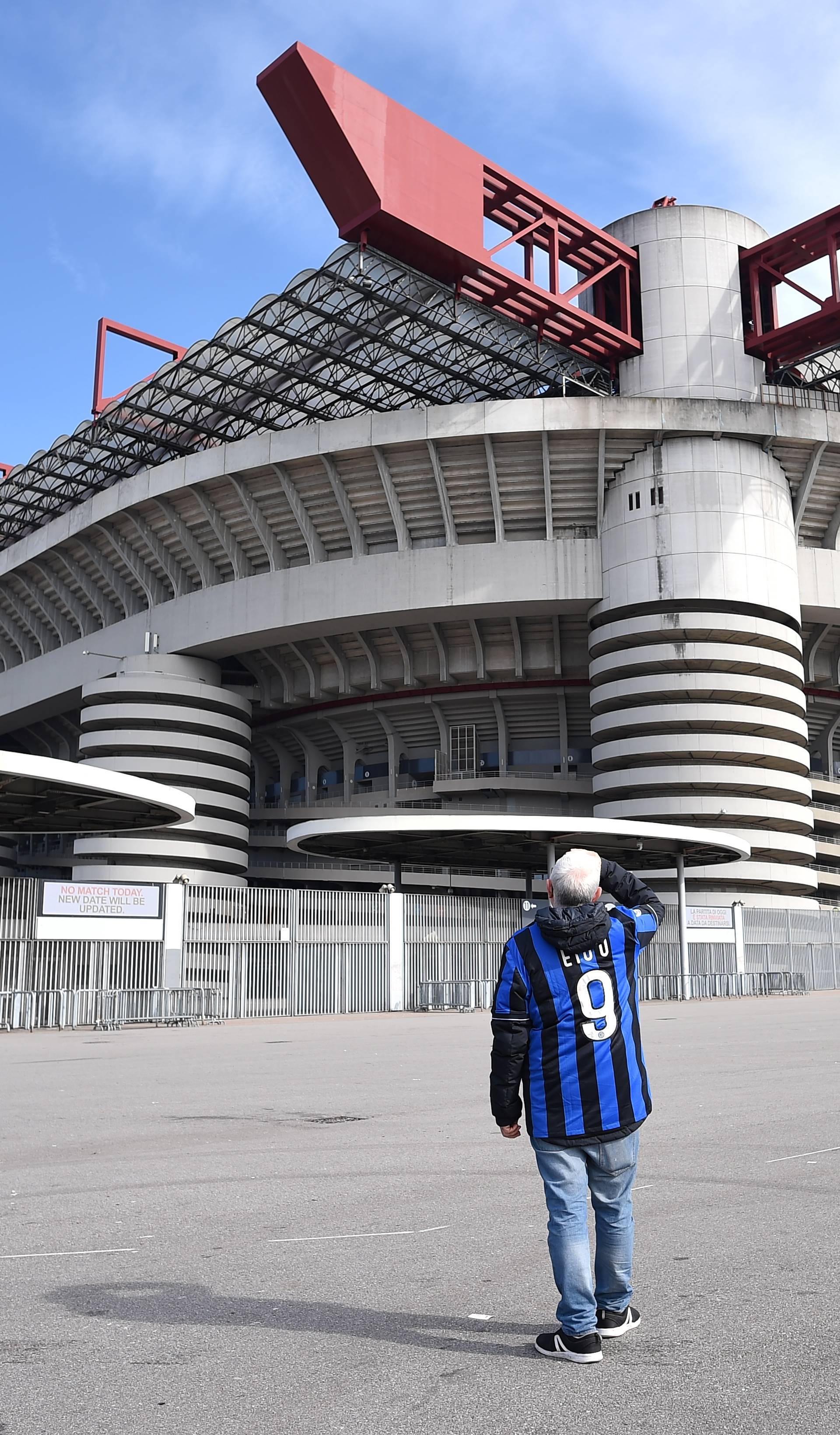 Korona virus zatvara stadione: Inter će izgubiti milijune eura!