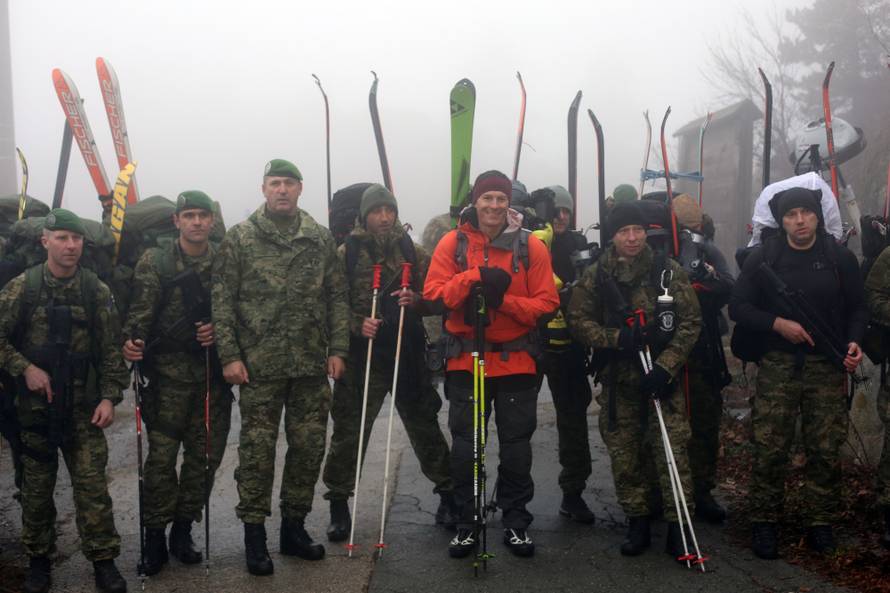 Kostelić na Velebitu 8 dana bez skloništa i s 40 kg na leđima