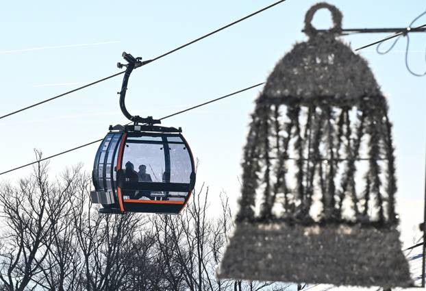 Sunčano novogodišnje jutro na Sljemenu
