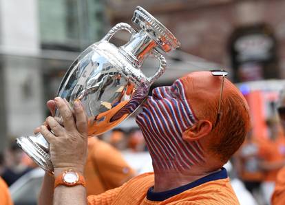 FOTO Dortmundom dominira samo jedna boja! Navijači 'oranja' spremni za polufinale