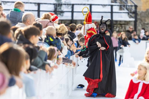 Pula: Sveti Nikola stigao je u  Arenu