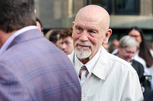 Alexandria: John  Malkovich iznenadio Vatrene u hotelu Aka