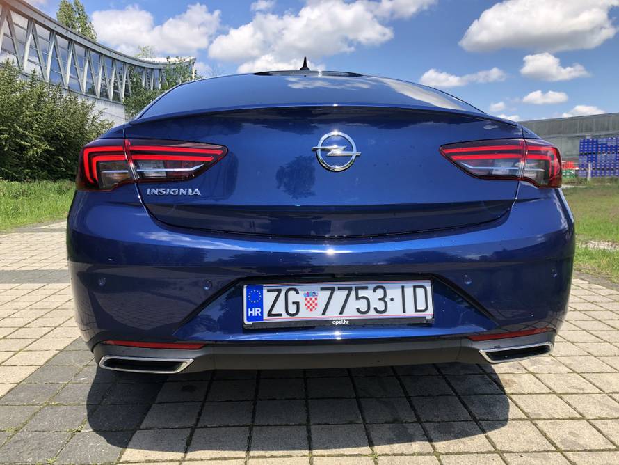 Dobro je da i dalje ima ovakvih auta, osobito ako puno putujete