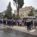 U Dubrovniku prosvjed podrške policajcu kojeg istražuju zbog optužbi za zlostavljanje
