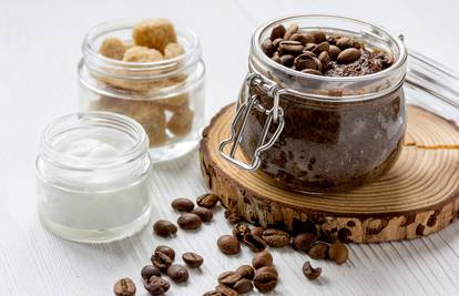 Za čistu kožu i manje celulita - evo kako sami kod kuće možete napraviti najbolji piling od kave