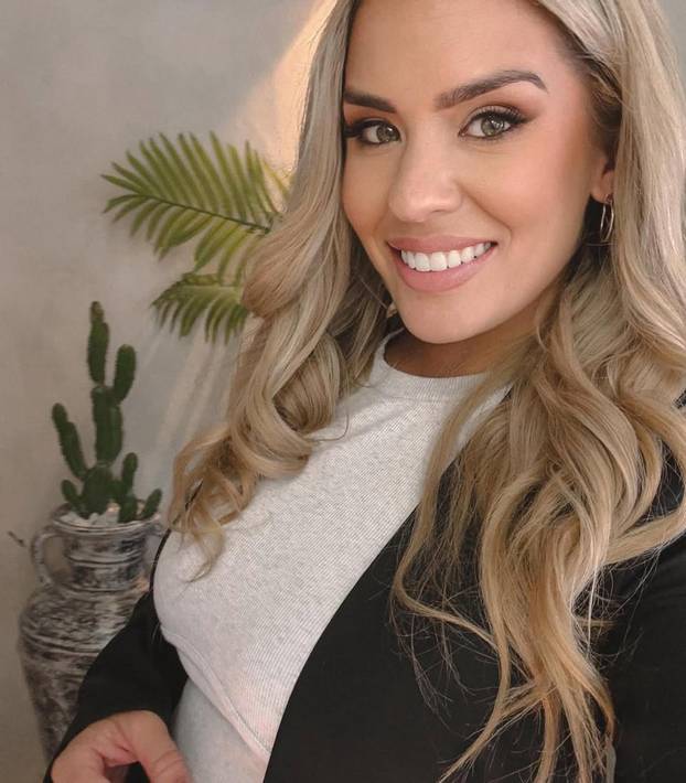 Majka dala otkaz u banci zbog zarade na internetu: 'Prijavili su policiji da ugrožavam djecu'