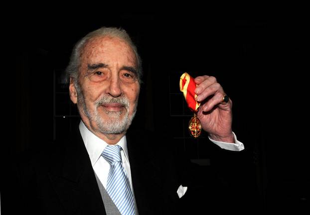 Legendarni glumac Christopher Lee preminuo je u 93. godini