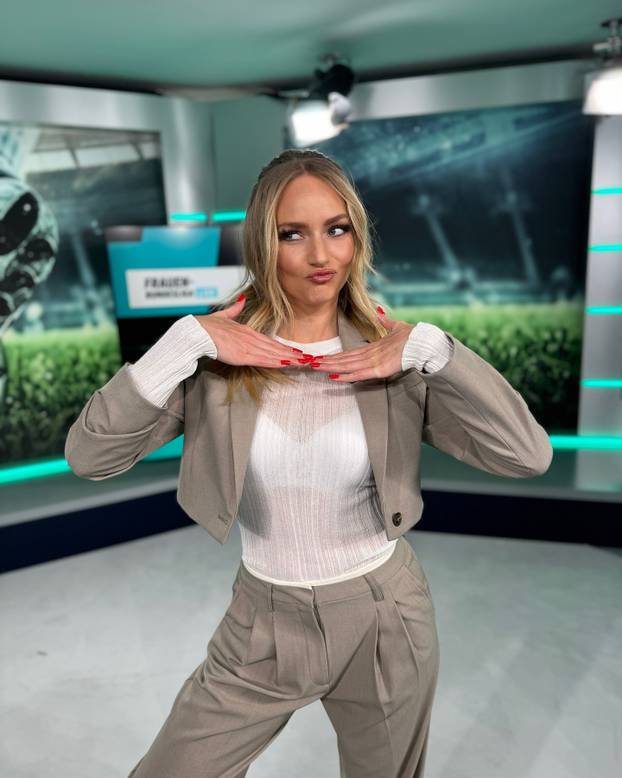 FOTO Napravila gaf uživo koji je obišao Europu. Atraktivna TV voditeljica ljubi Kovačeva šefa