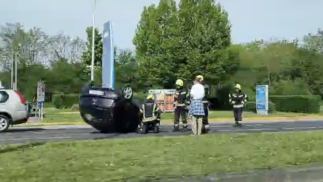 VIDEO Krš i lom u Zagrebu: 'Auto je bio na krovu, klečali su i izvlačili tog čovjeka van'