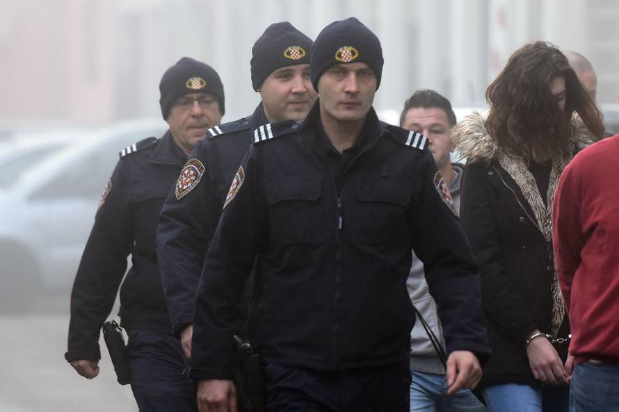 'Pičila' me u venu': Izmamila je bivšeg dečka iz kuće i ubila ga