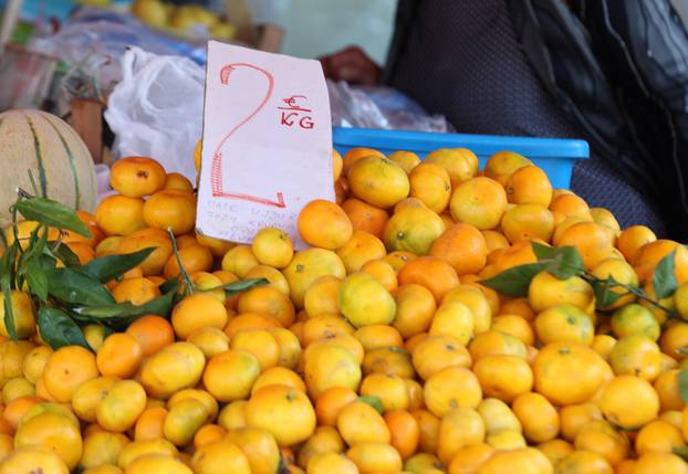 Započela prodaja mandarina na šibenskoj tržnici
