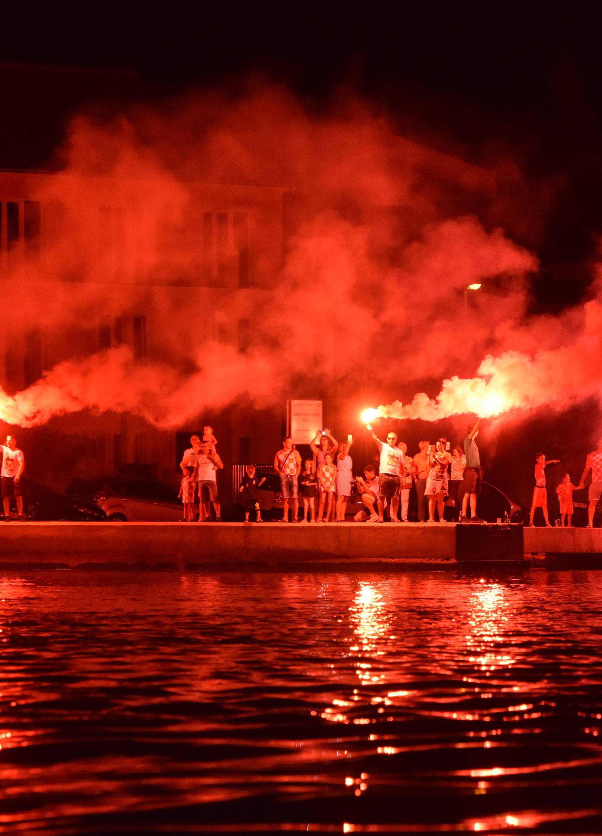 MjeÅ¡tani Bilica organizirali doÄek za srebrnog reprezentativca Duju Äaletu-Cara