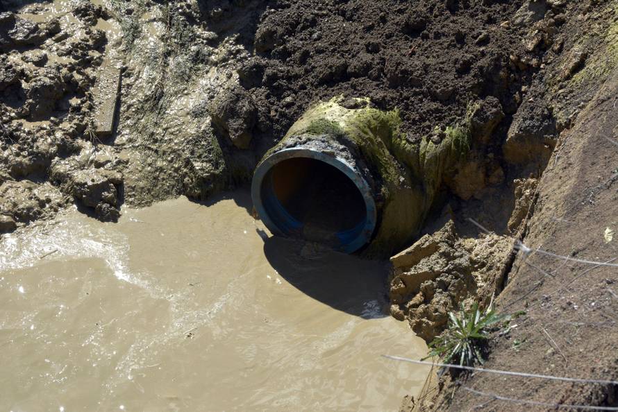 DORH: Do onečišćenja uzoraka vode u Sl. Brodu došlo slučajno
