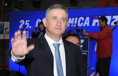 Karamarko podržao 'Franak': Boris Vujčić mora dati ostavku