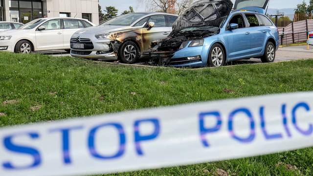 Zagreb: U Remetincu izgorio automobil