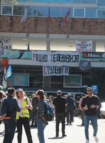 Beograd: Studenti nastavili s blokadom RTS-a