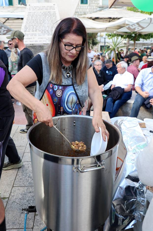 Kaštel Kambelovac: Održana tradicionalna Fešta o boba