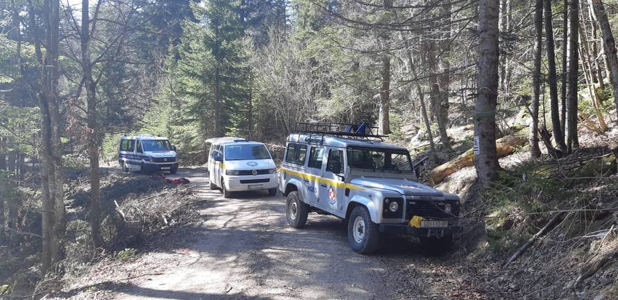 Rudopolje: Muškarac je pao u jamu, mrtvo tijelo izvukao GSS