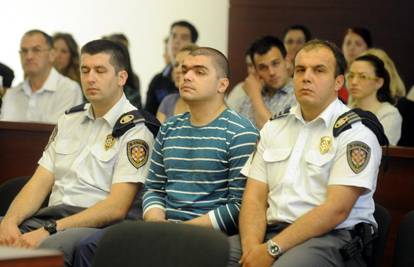 Tužiteljica tražila 40 godina zatvora, Mišić je fiksirao očima 