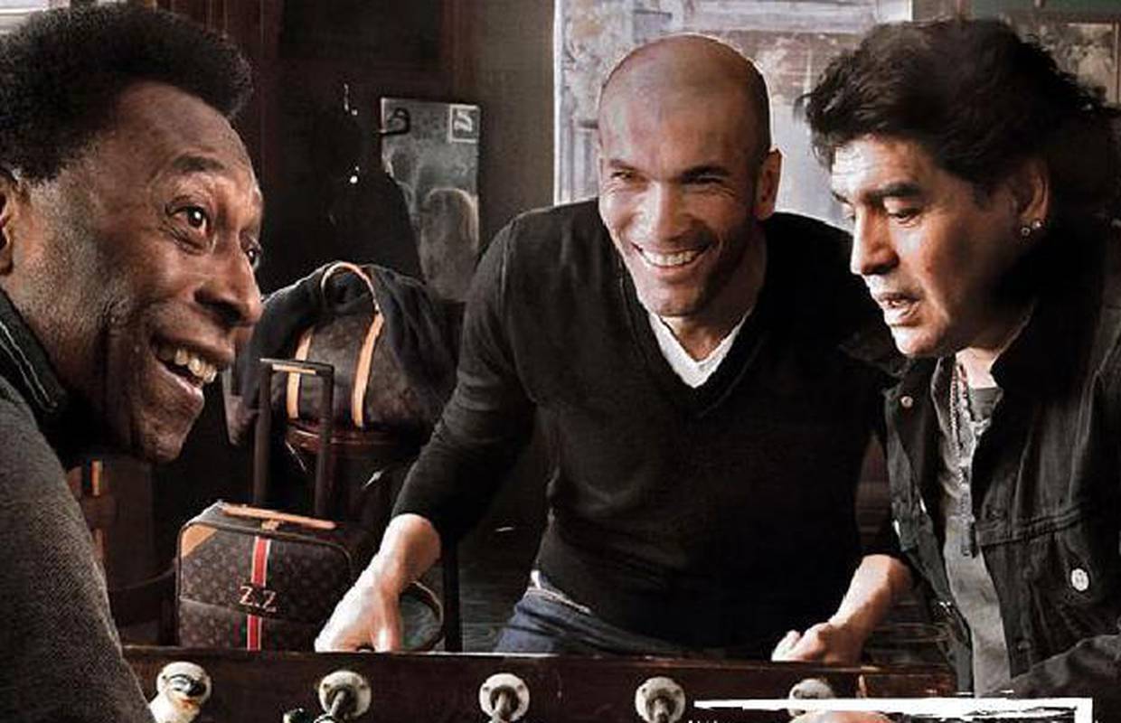 Café Maravillas Madrid - Maradona Pelé Zidane - Louis - Catawiki