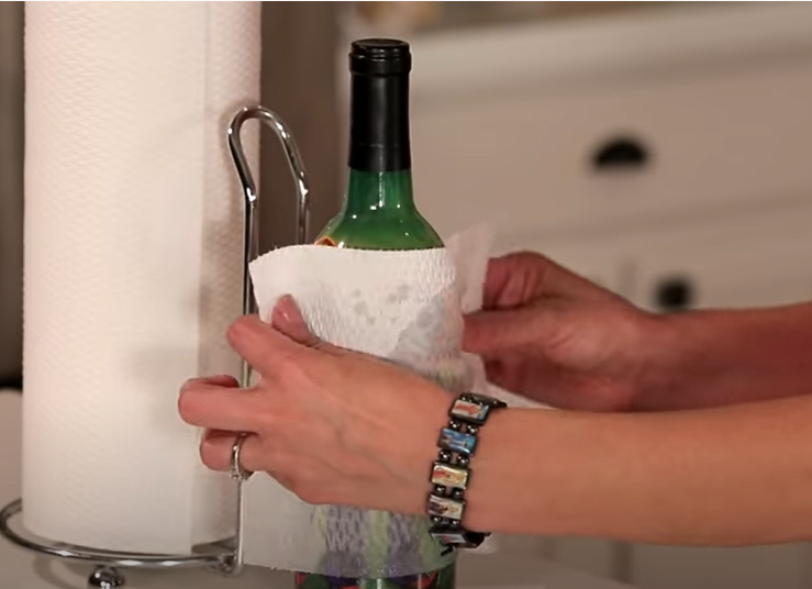 Ohladite pića brže u zamrzivaču uz trik s papirnatim ručnikom