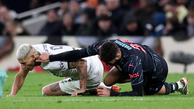 FA Cup - Fourth Round - Tottenham Hotspur v Manchester City