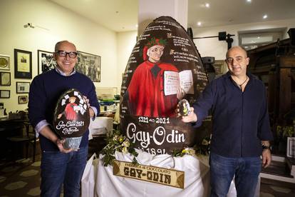 new record made by the ancient chocolate factory, Gay Odin: The largest chocolate egg in the world