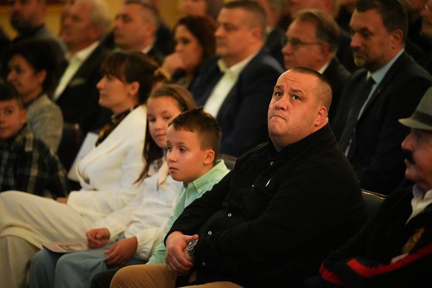 FOTO Emotivna komemoracija: O Halidu pričali njegovi bližnji, mnogi nisu mogli sakriti suze...