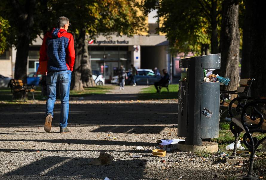 Pune kante za otpad u centru Zagreba