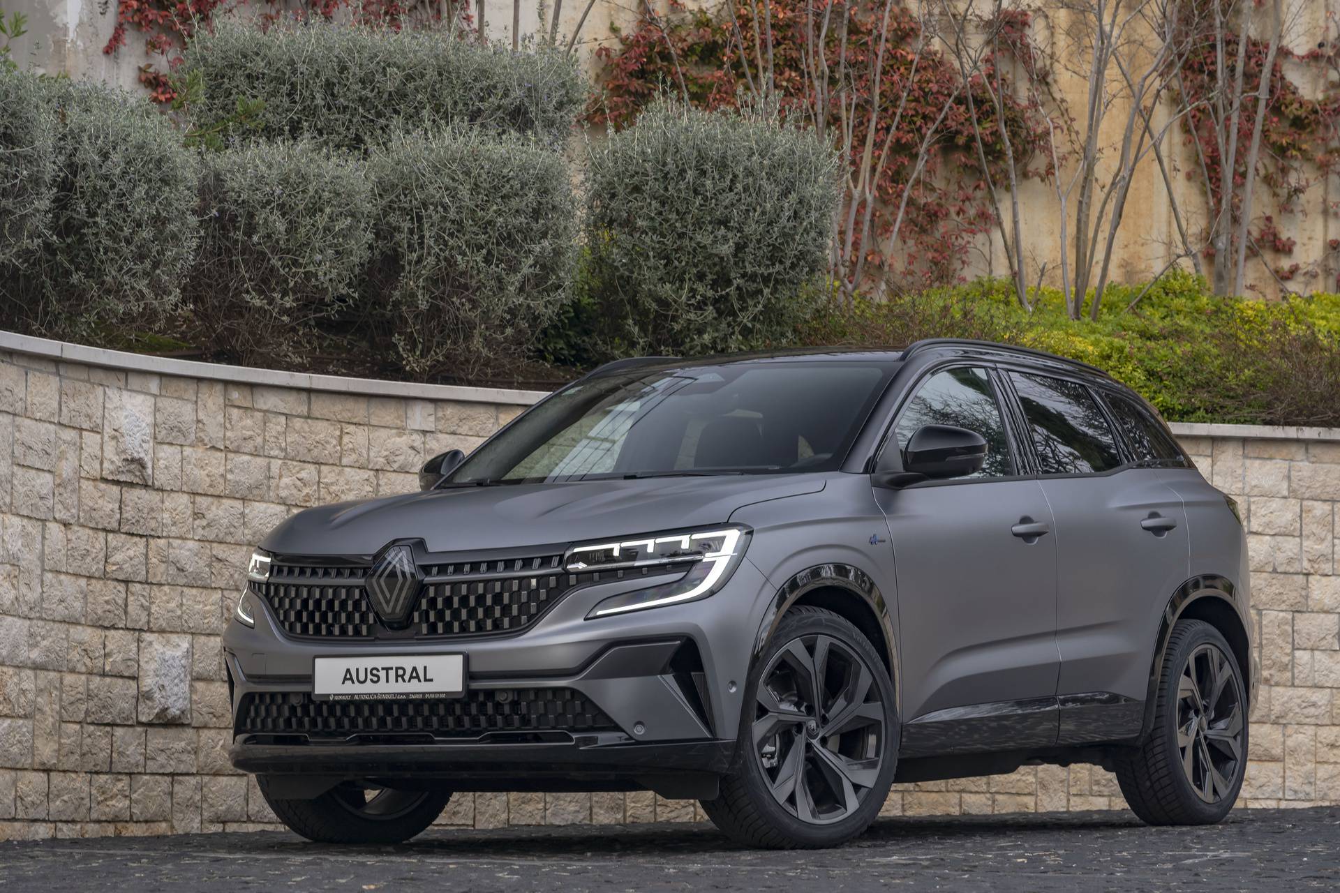 Vozili smo novi Renault Austral: Ovo je najbolji francuski SUV