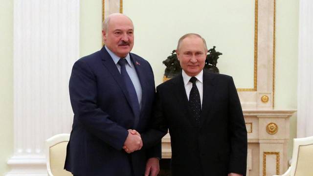 Russian President Vladimir Putin meets with Belarusian President Alexander Lukashenko in Moscow