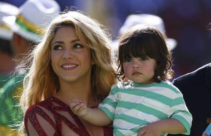 Video koji je oduševio fanove: Shakira sina Milana uči čitati
