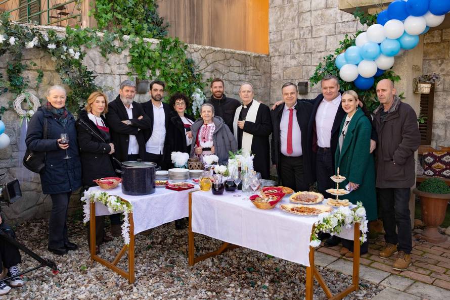 Detalji sa snimanja 'Kumova': Posebni su ovakvi dani na setu kada se okupi cijela ekipa