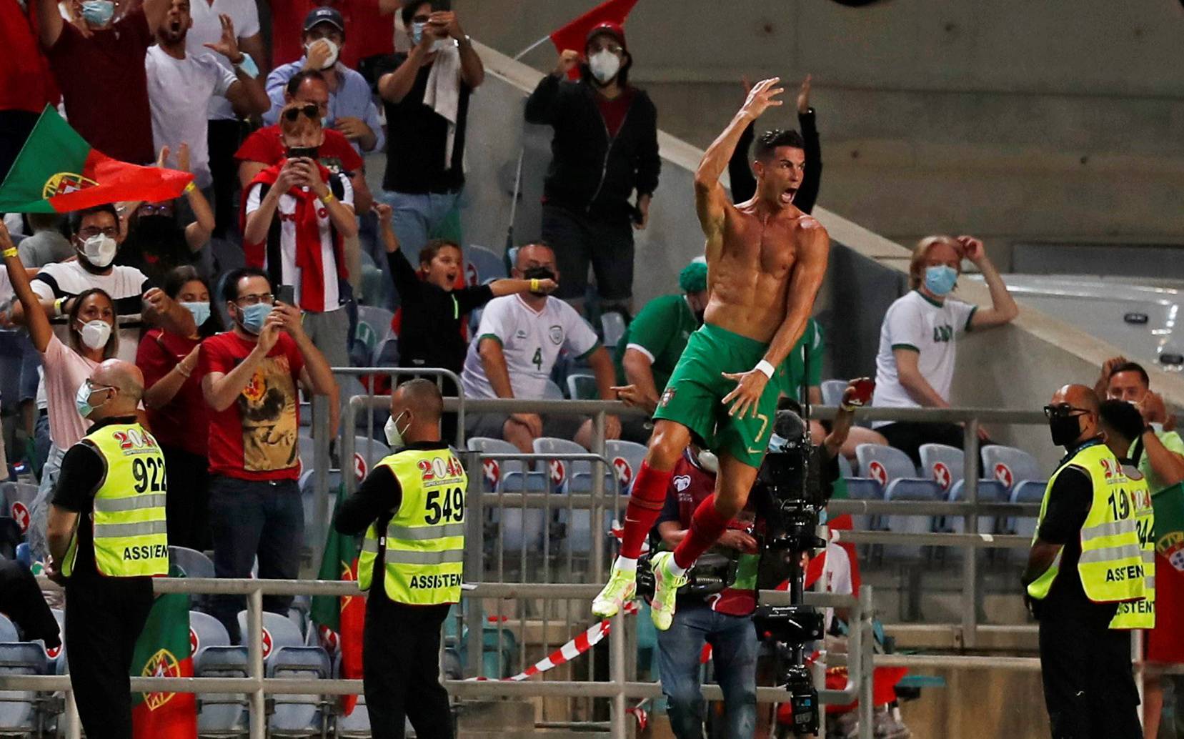 World Cup - UEFA Qualifiers - Group A - Portugal v Republic of Ireland