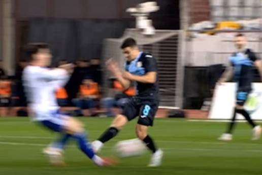 VIDEO Poslu&scaron;ajte razgovor Bela i VAR-a kod crvenog za Rijeku: 'Gdje si, Dario? Ne vidim ga...'