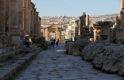 Tri Španjolke, turistički vodič i zaštitar su izbodeni u Jordanu