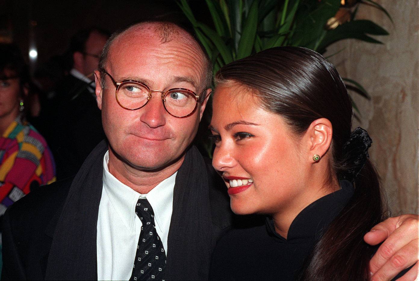 Stalno se mire i prekidaju: Phil Collins i bivša su opet zajedno?